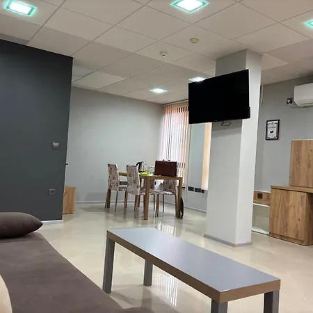 студио за гости пентагон 3* Kŭrdzhali